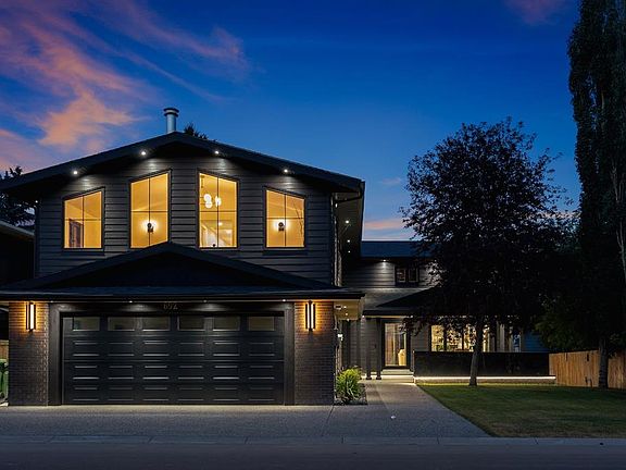 4th image of 692 W Chestermere Dr