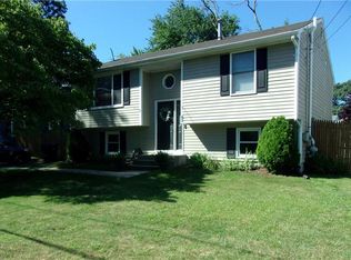 87 Holmes Rd, Warwick, RI 02888
