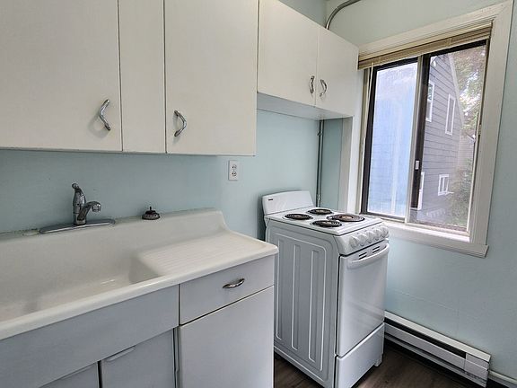 5th image of 1258 10th St N #105