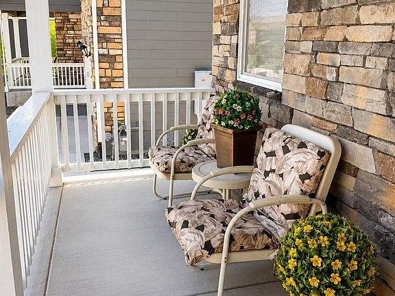 3rd image of 4830 Fiadore Lane
