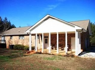 418 Belle Shoals Rd, Six Mile, SC 29682
