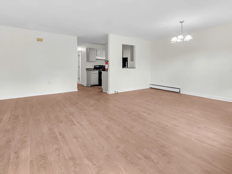 65 Montgomery Ave #G2 — Photo 3