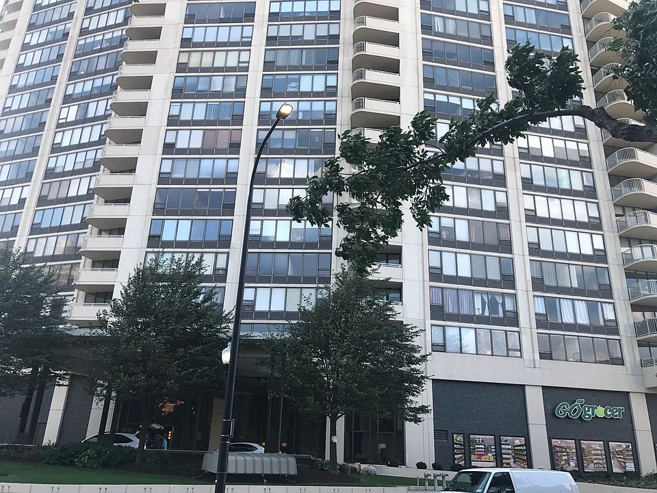 1st image of 3930 N Pine Grove Ave APT 2714