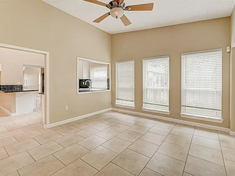 2302 Brook View Ln — Photo 19