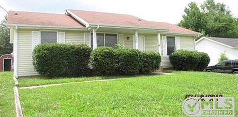 2nd image of 582 Joshua Dr