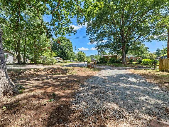 4th image of 34 Bagwell Cir