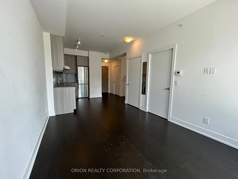 7 Kenaston Gdns #707 — Photo 7