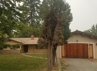 706 Towne St, Grants Pass, OR 97527