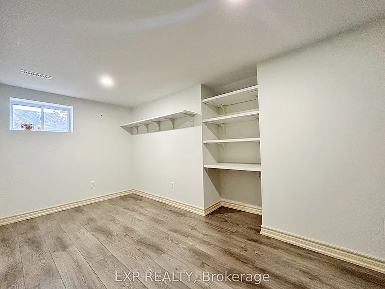 23 Haskell Cres — Photo 31