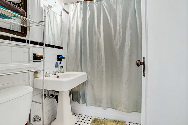 Rented by Compass | media 8