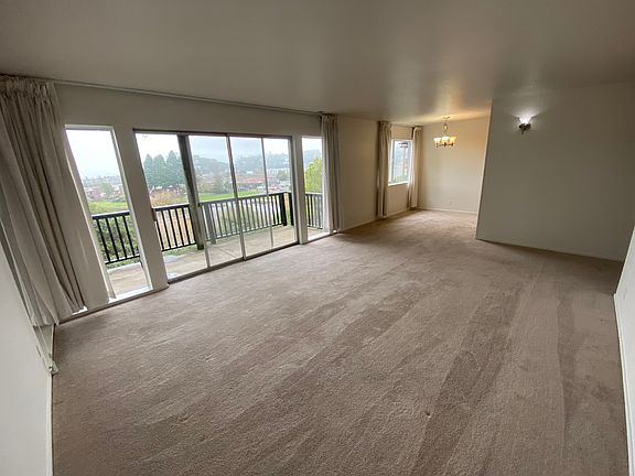 3rd image of 1335 Mar West St APT 3