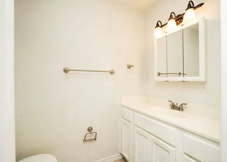 1203 Blueridge Pkwy — Photo 15