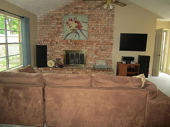 3rd image of 12706 Amado Dr