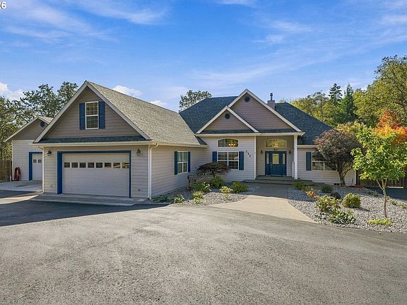 2nd image of 711 Sable Dr