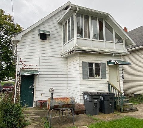 4th image of 441 E Streicher St