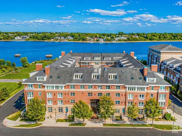 368 Rector St Unit 307, Perth Amboy, NJ 08861