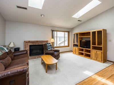 944 23rd Avenue Pl APT 5, Coralville, IA, 52241