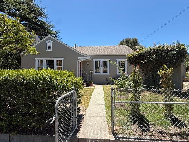 1st image of 1705 Mountain Ave