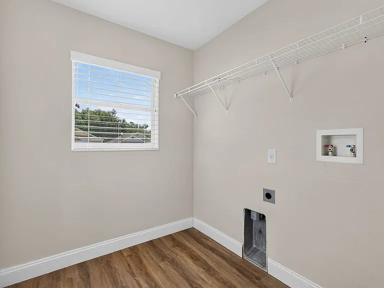 1421 Kellogg Dr — Photo 13