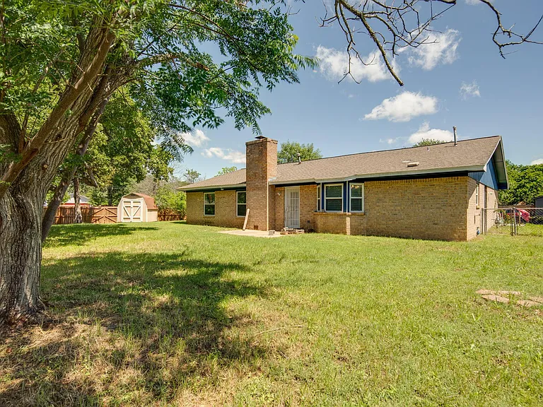 3000 Longleaf Dr — Photo 23