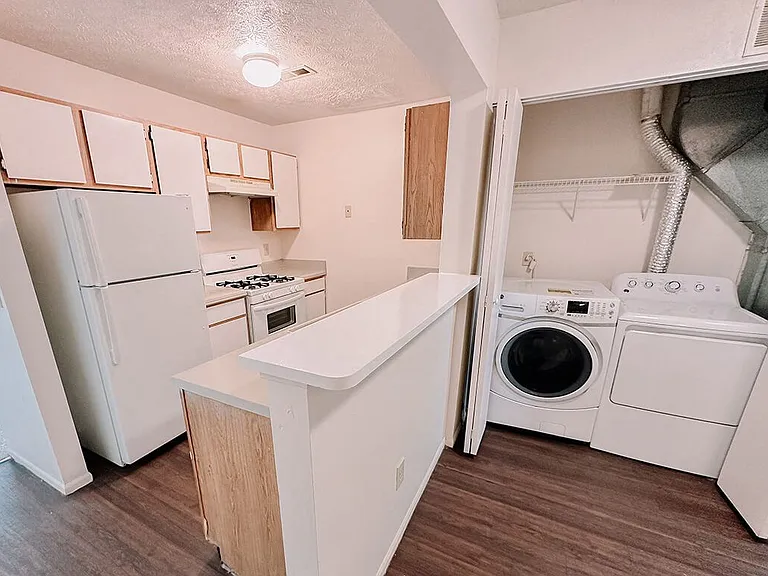 Tour our Columbus Townhomes!