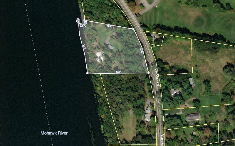 5th image of 834 Riverview Road