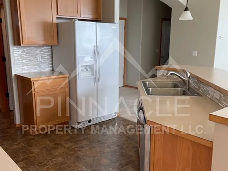 1808 W Clearview Dr — Photo 8