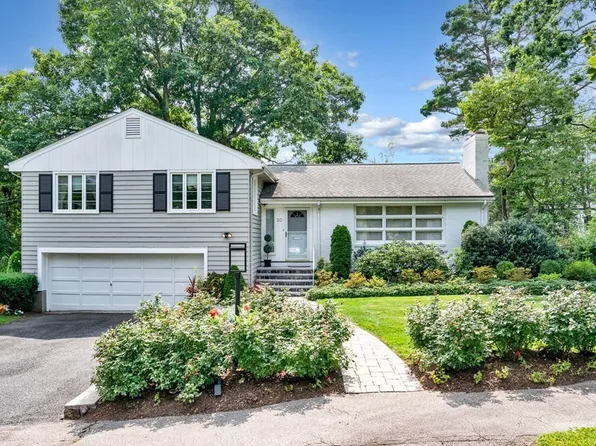 30 Burdean Rd, Newton, MA 02459