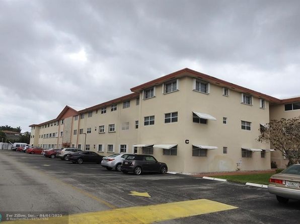 5300 Washington St UNIT C213, Hollywood, FL 33021