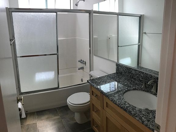 5th image of 839 N Hayworth Ave APT 203