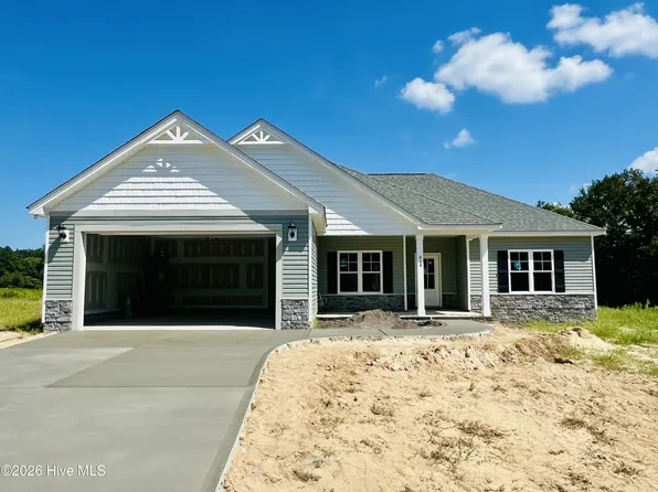 419 Creeks Edge Drive, Pikeville, NC 27863