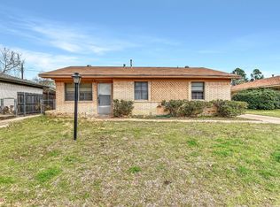 2605 W Coffin St, Denison, TX 75020