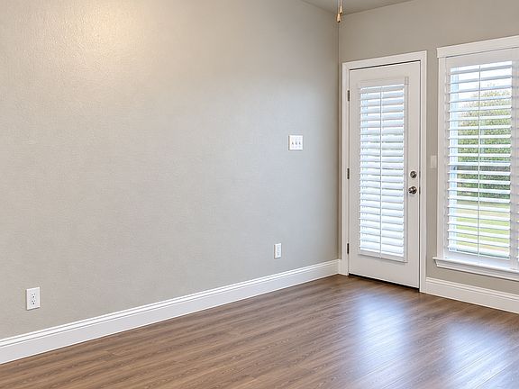 4th image of 1093 Grindstone Rd #209