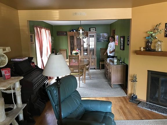 5th image of 9909 S Menard Ave