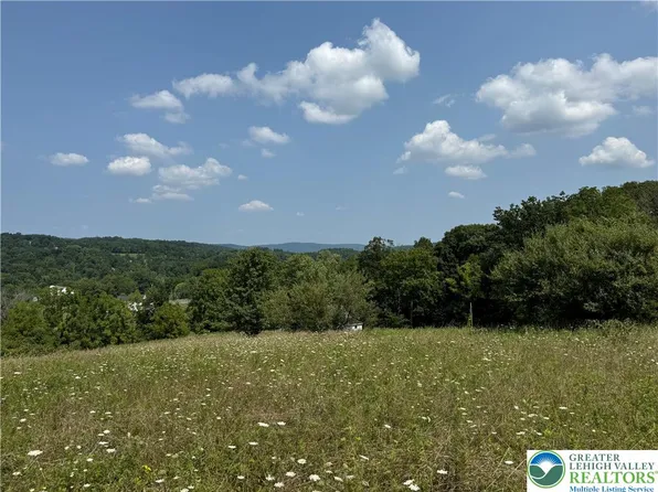 6596 Chestnut Hill Church Rd, Coopersburg, PA 18036