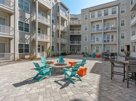 Lake Lofts at Deerwood