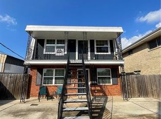 204 4th St, Chalmette, LA 70043