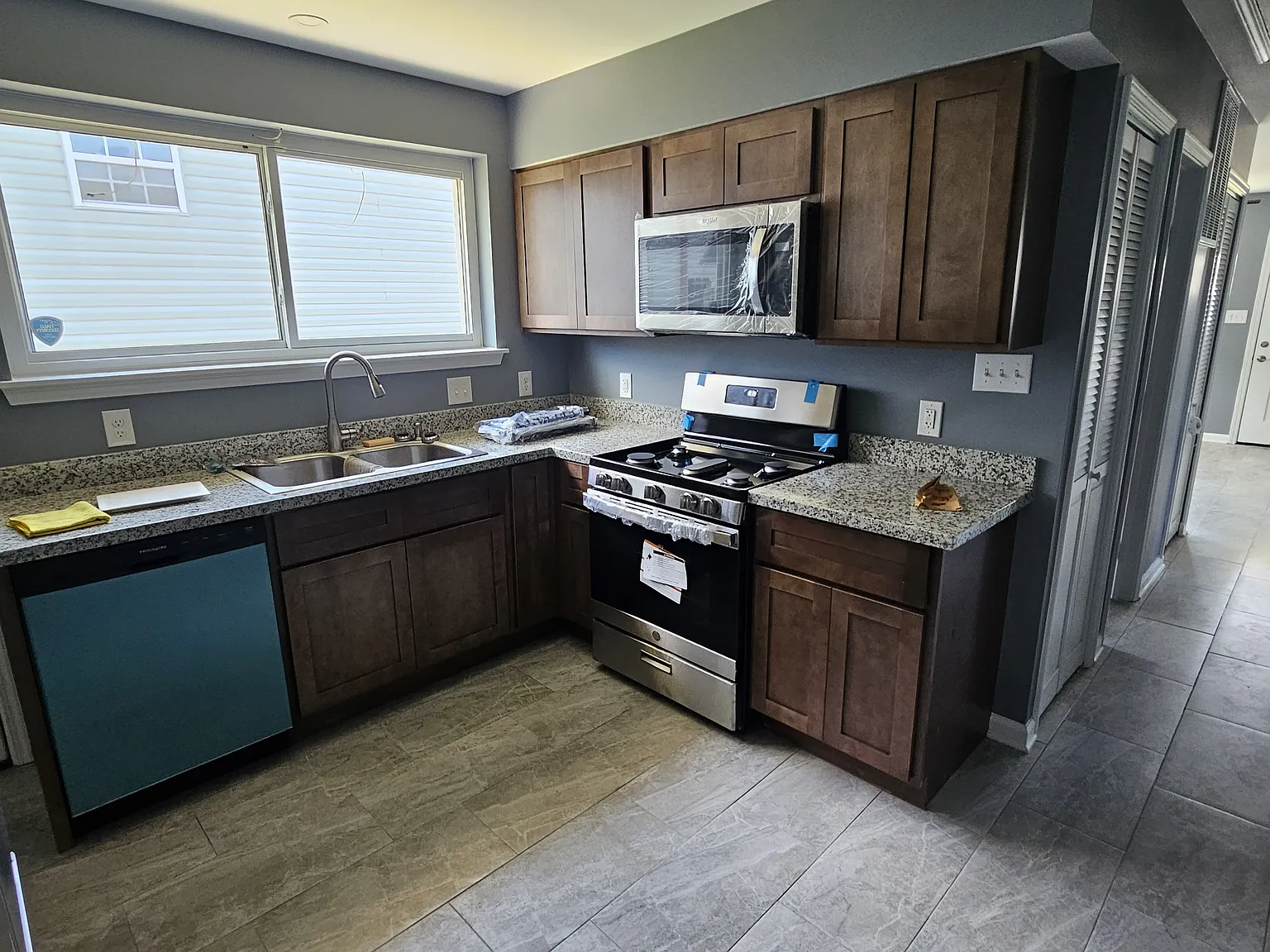 2 bed, 850 sqft, $1,250 — Photo 3