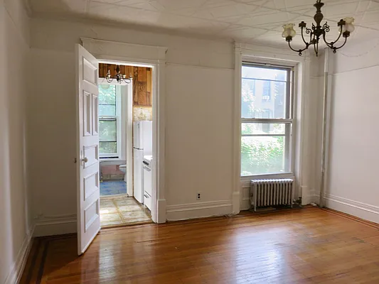 Rented by Space Real Estate | media 10