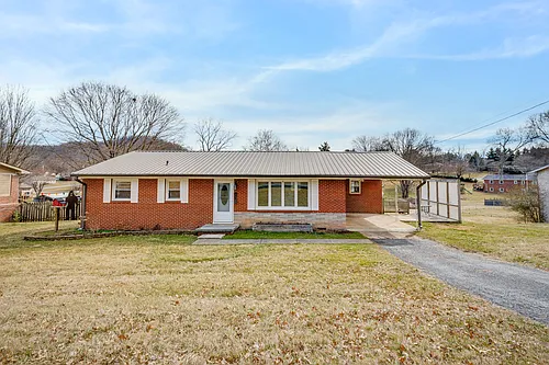606 Pine Ridge Rd Photo 1