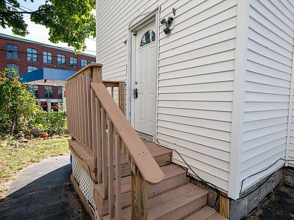 4th image of 12 Ives St