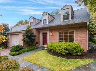 4438 Chalfont Pl, Bethesda, MD 20816