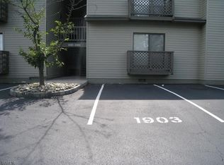 1903 Spruce Hills Dr #1903, Glen Gardner, NJ 08826