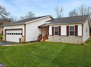 7709 Ontario Rd, Gainesville, VA 20155