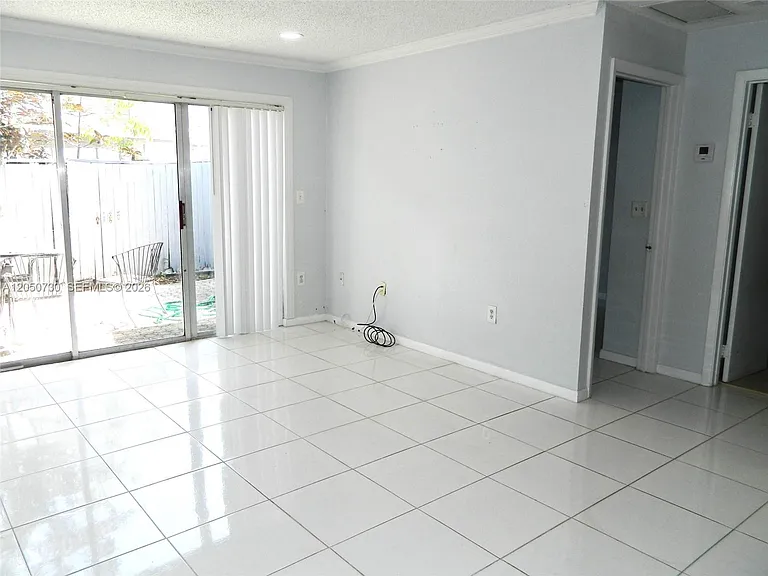 899 Crystal Lake Dr #899 — Photo 7