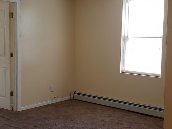 3rd image of 128 S 11th Ave Floor 3