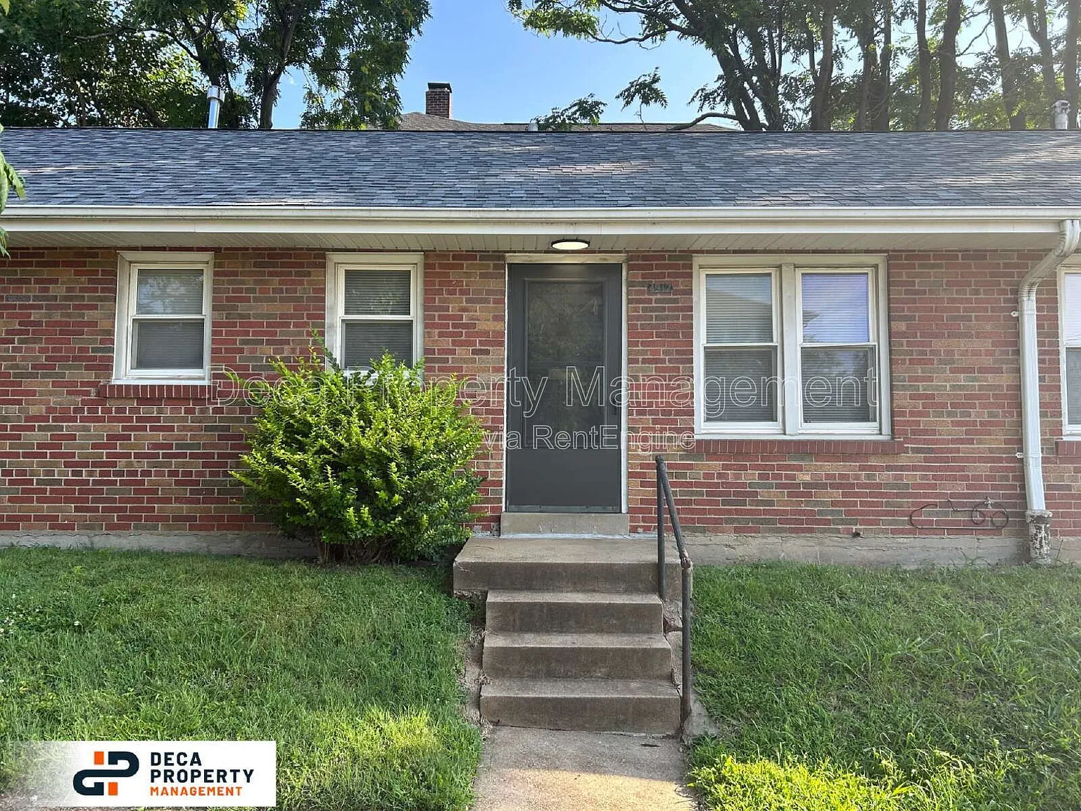 1 bed, 1.0 bath, 431 sqft, $745 — Photo 1