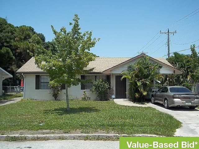 1st image of 3206 16th Ave W