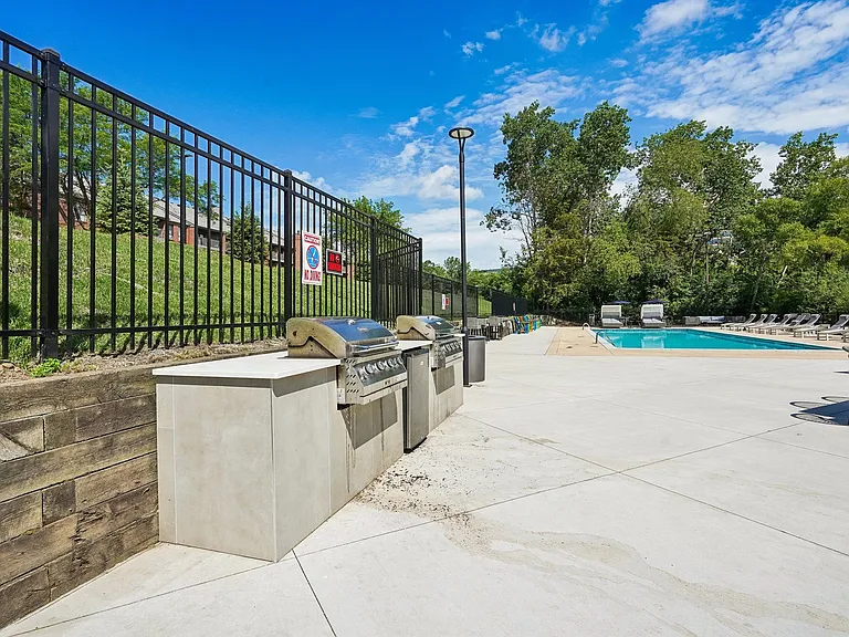 Park at City West Apartments — Photo 68