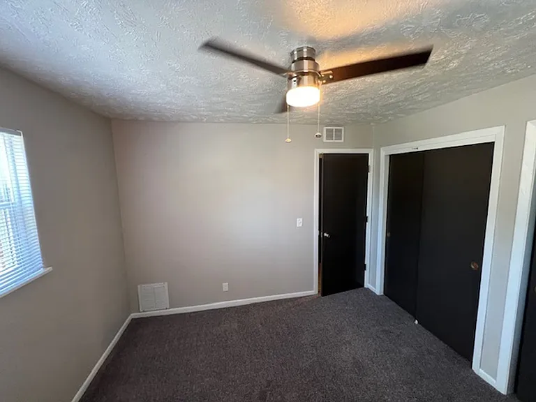 Midtown Court — Photo 45